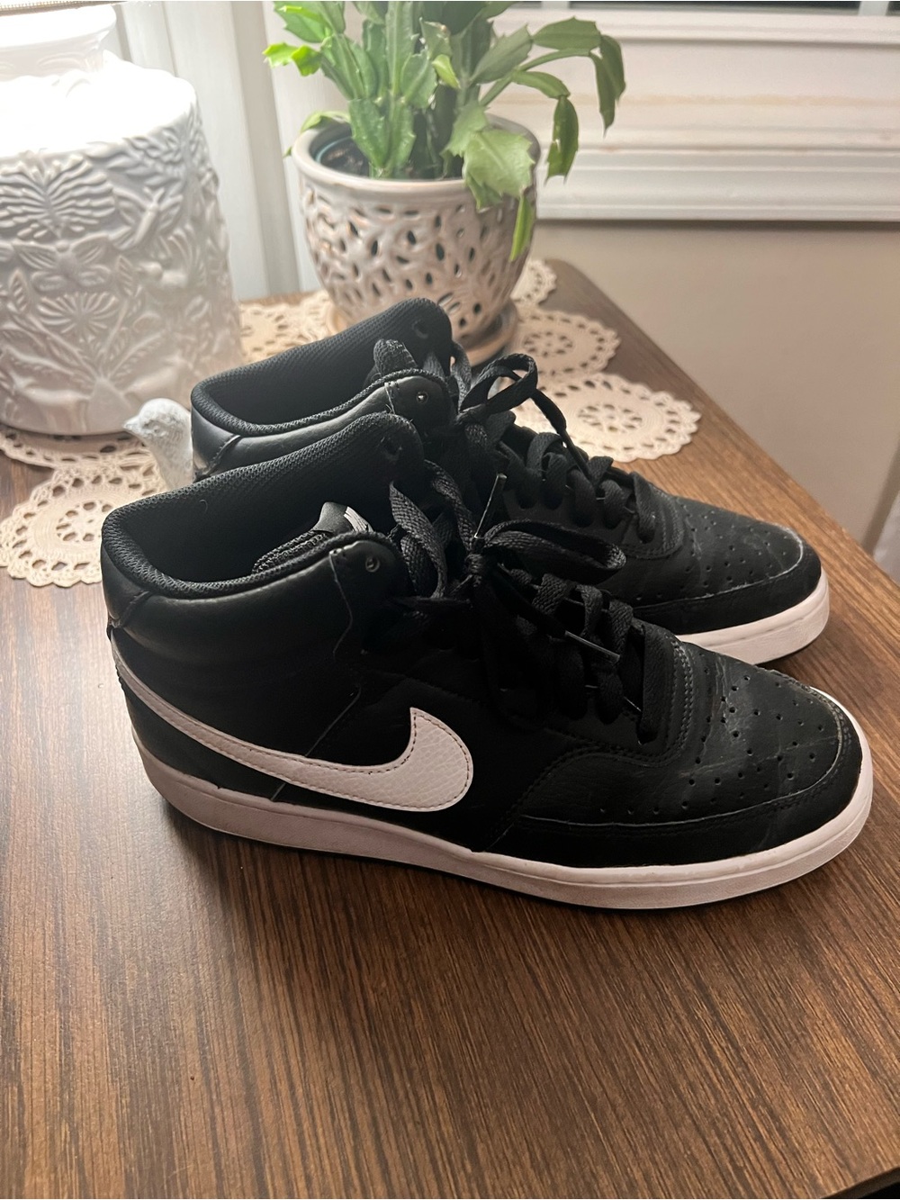 Nike Black and White Mid-Top Sneakers for Men